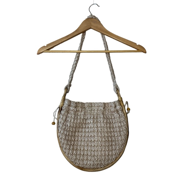 VINTAGE Macrame Bag Medium Size Shoulder Beads Snap Top Embroidery Wood Cream - Picture 3 of 9